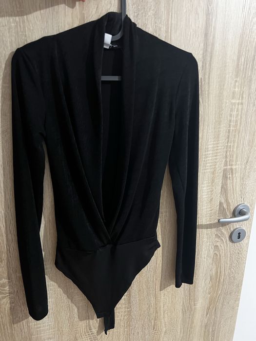 Body elegant cu maneca lunga