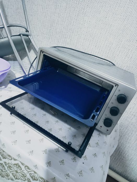 Продам духовку в