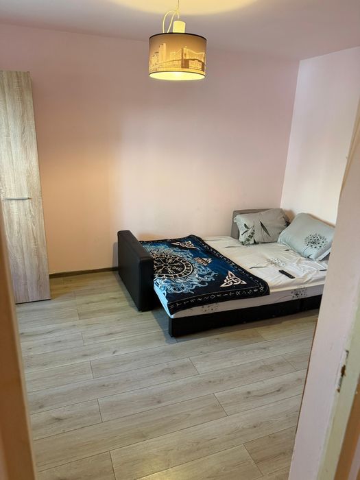 Închiriez garsonieră în regim hotelier