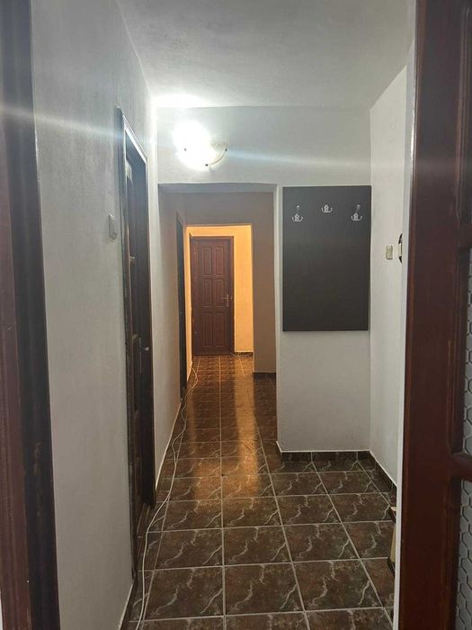 Apartament 3 camere - Vedere 3
