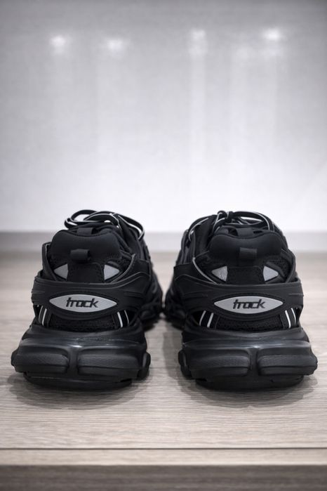 | Luxury | Balenciaga Track Full Balck 42,43
