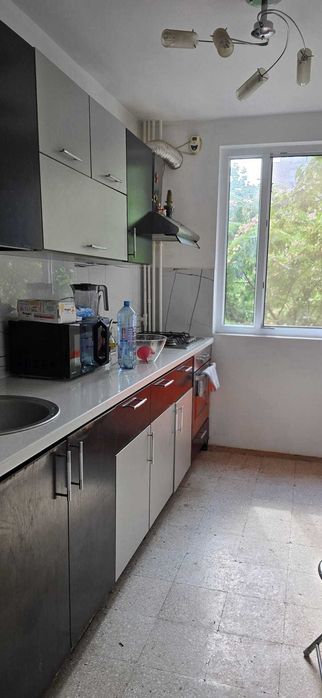 Apartament 4 camere, decomandat, etaj 1/4 – Sector 3, Aleea Fetești