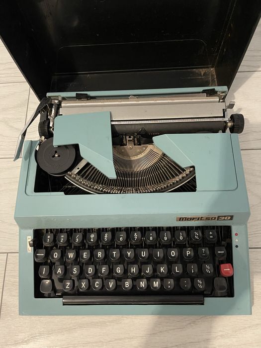 Maşina de scris (dactilograf) Matritsa