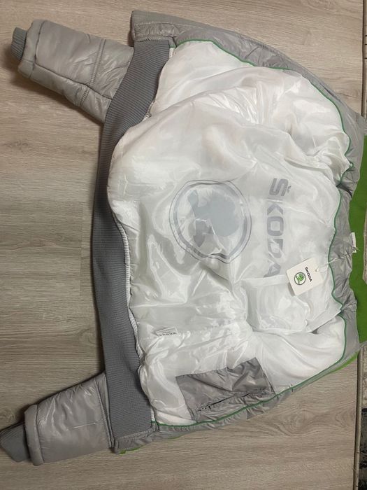 Geaca Skoda nouă cu eticheta