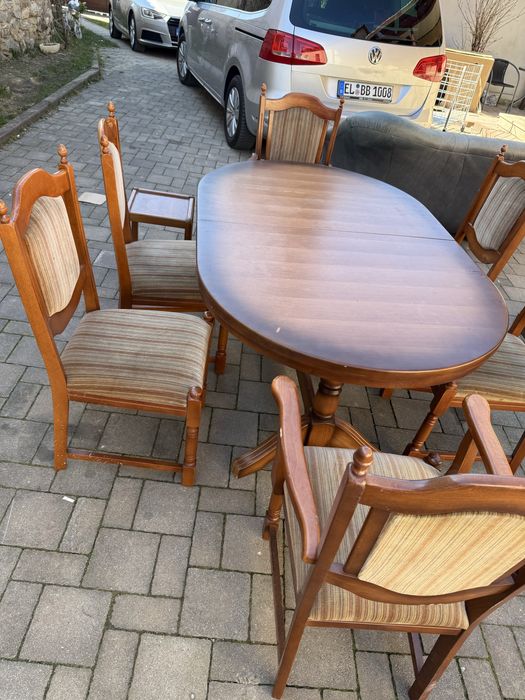 Vând masă lemn masiv 12 persoane cu 6 scaune