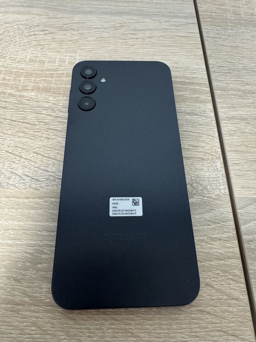 Самсунг А13 с протектор – 64 gb
