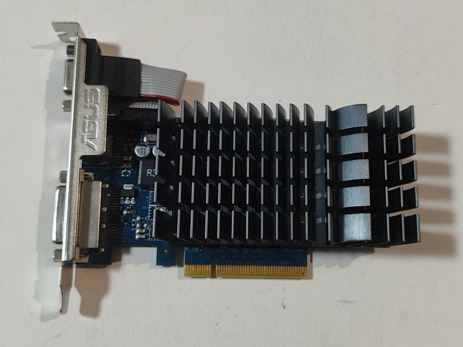 Видео карти Asus, Gigabyte PCI-e