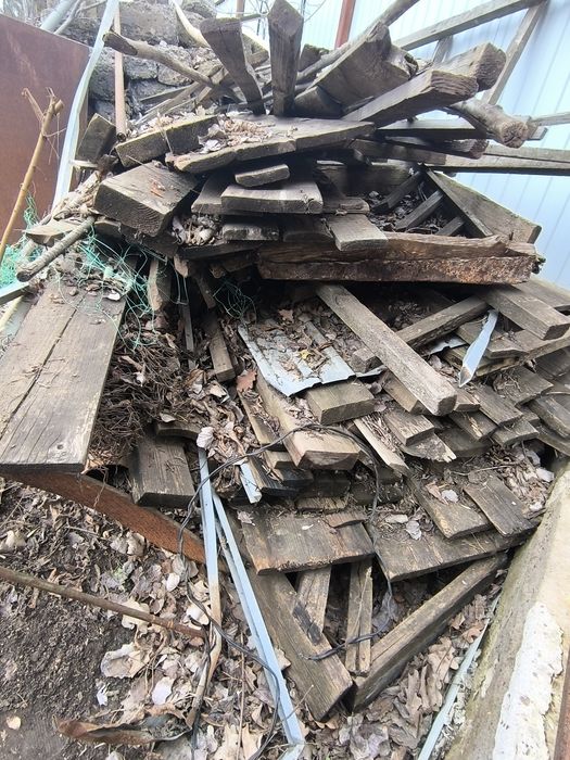 Доски на пол или на дрова