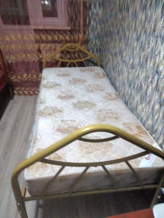 Продам кованную кровать.