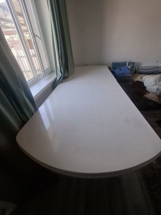 Продам стол деревянный