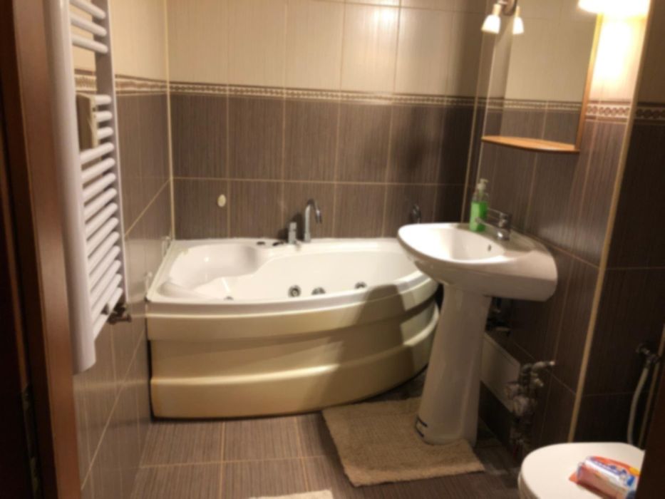 De inchiriat apartament cu 2 camere pe str. Gheorghe Doja - Oradea vis
