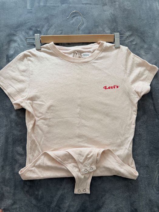 Zara, Levi’s , Tommy Hilfiger