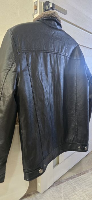 Продам мужскую куртку