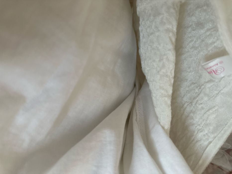 Продам дизайнерское платье на 5-7 лет