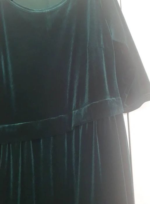 Продам два платья