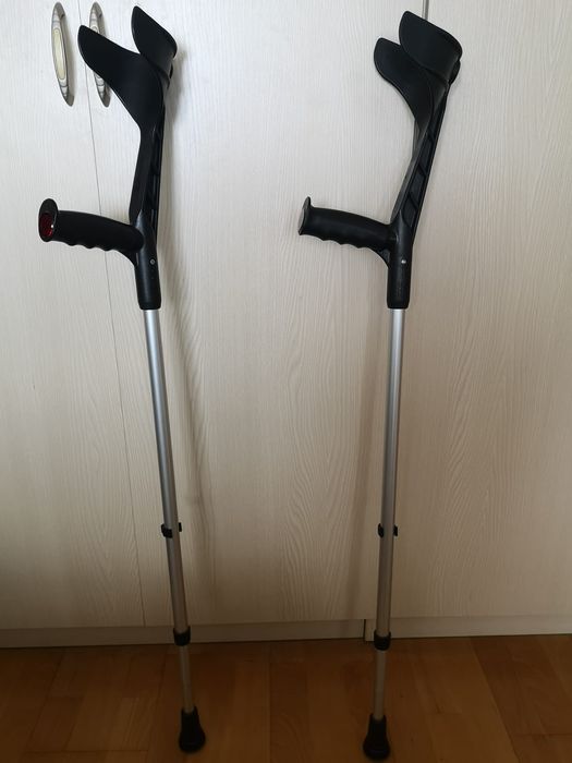 Carje antebrat omologate reglabile ortopedice