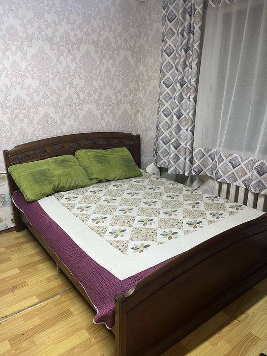 Двухспальный кровать