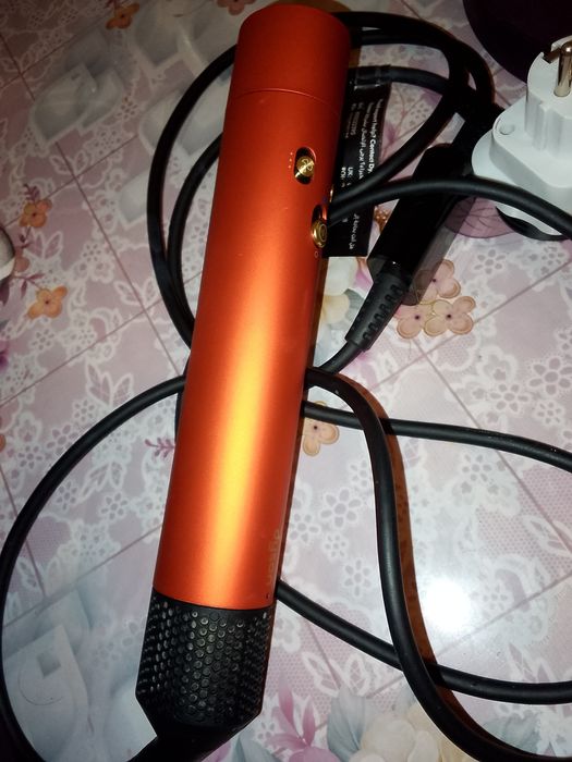 Продам Дайсон оригинал