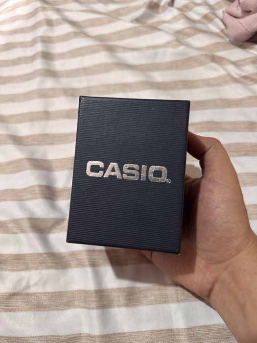 Часы CASIO новый