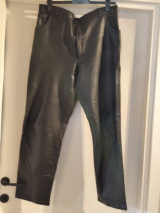 Vand pantaloni de piele pentru motociclisti