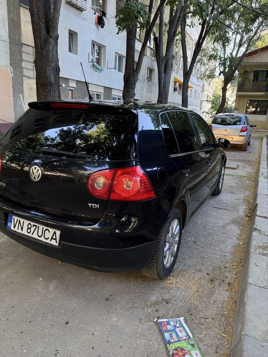 Volkswagen Golf 5 1.9 tdi in 6+1 trepte