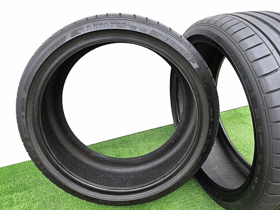 2бр. 245/35/20 DUNLOP Sport Maxx GT RFT- летни