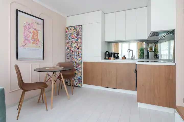 Дава се под наем Двустаен апартамент в София, Хладилника - 40 кв.м за 752.25 € - Снимка #5