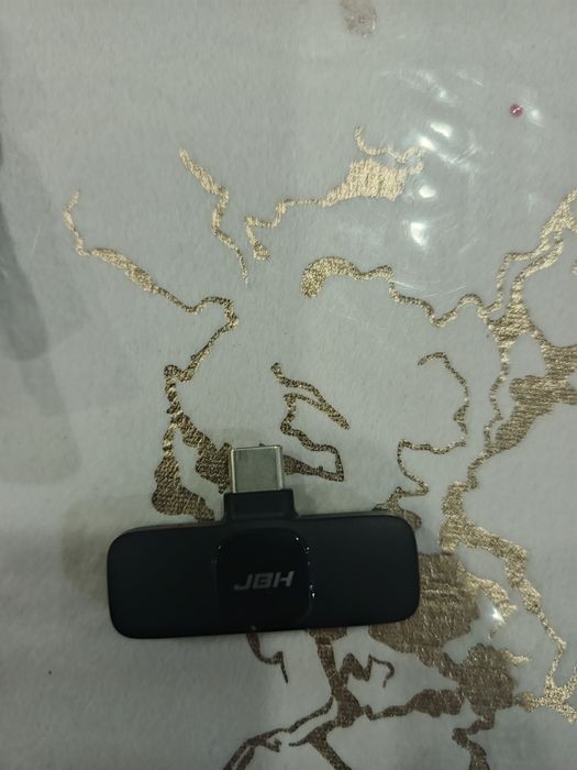 JBH mikrofön sotiladi holati yaxshi yangi ishlatilmagan