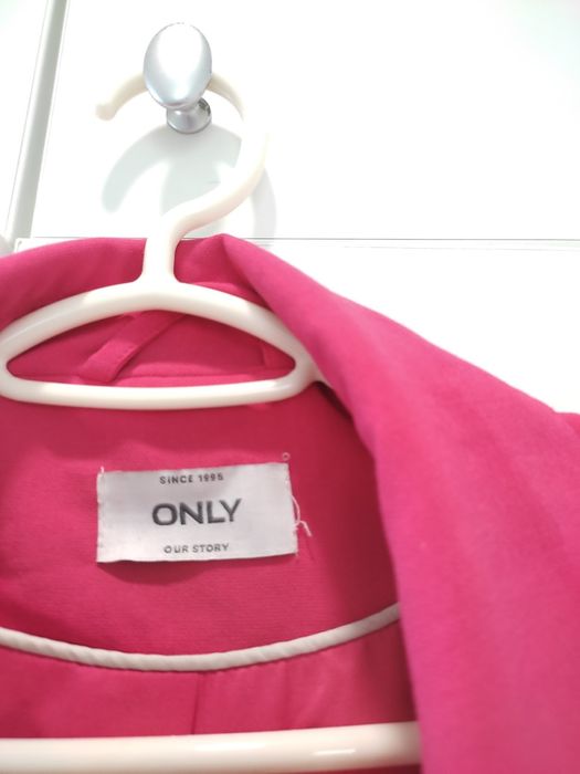 Only миди тренч фуксия р-р Л