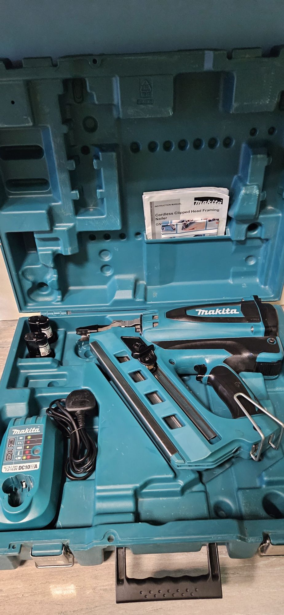 Makita Пистолет за пирони GN900 GAS гр. Пловдив Младежки Хълм • OLX.bg