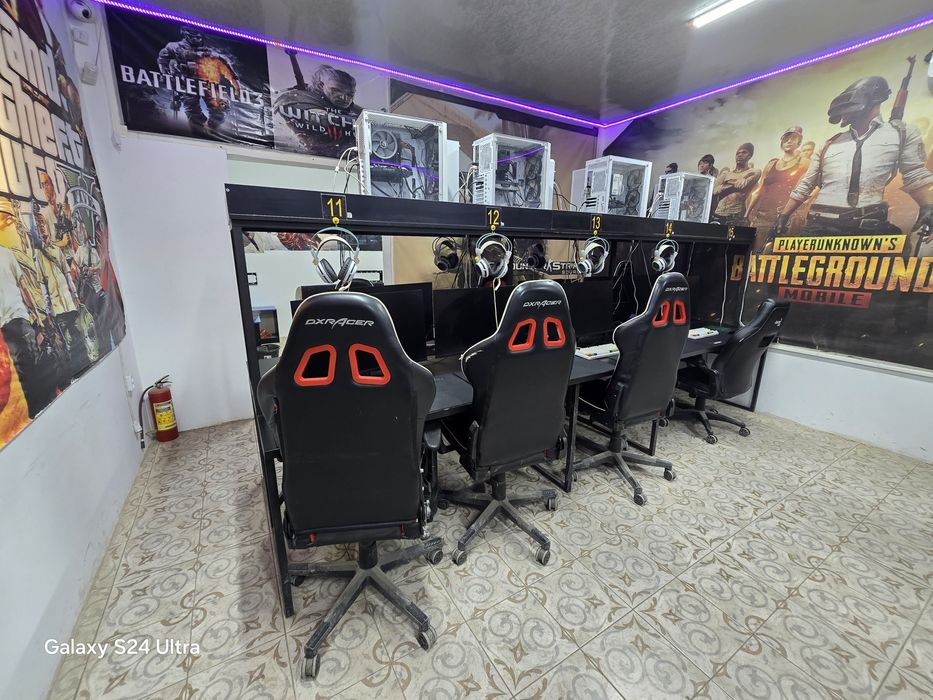 Продам компьютерный клуб