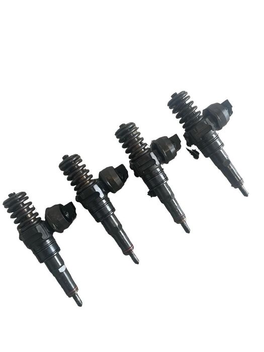 Set Injectoare Combustibil Volkswagen Passat 3B3 2000 - 2005 1.9 Tdi Avf, Awx 038130073Aj