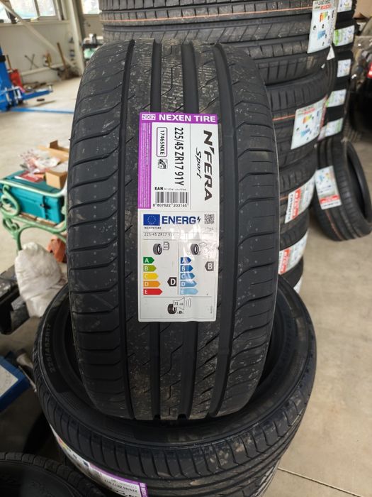 225/45/17 Nexen Nfera Sport