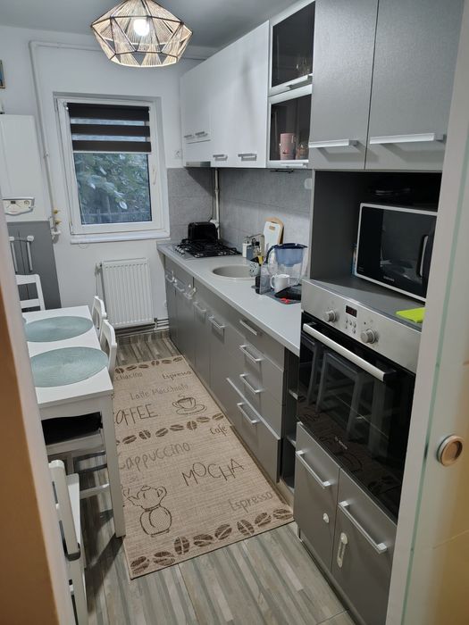 Proprietar - Vând Apartament 3 Camere, 72 mp, Micro 5 - Balaban, Etaj 3/4