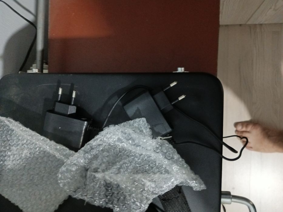 Продам весыи электронный.