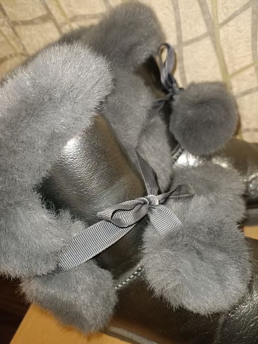 Продам детские угги