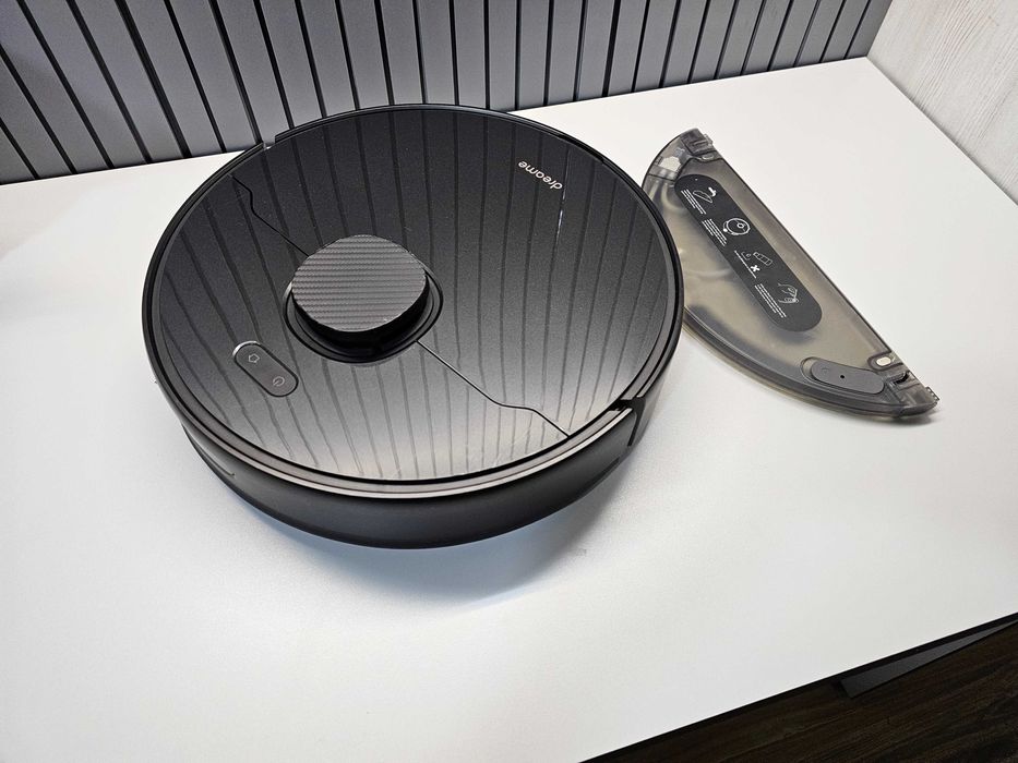 ПРОДАМ Dreame D9 Max Мощный Робот-пылесос. Состояние ОТЛИЧНОЕ.