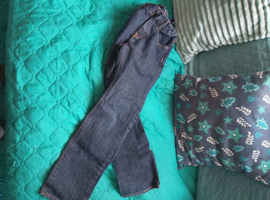 Якета за момче 140 см., блузи и дънки