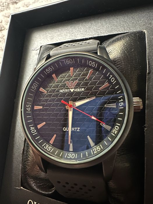Часовник Emporio Armani
