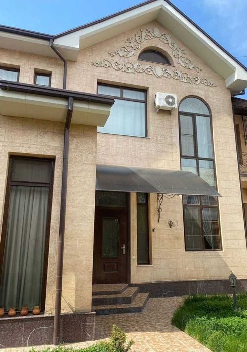 Срочно продаётся евродом в махалле Ракатбоши.