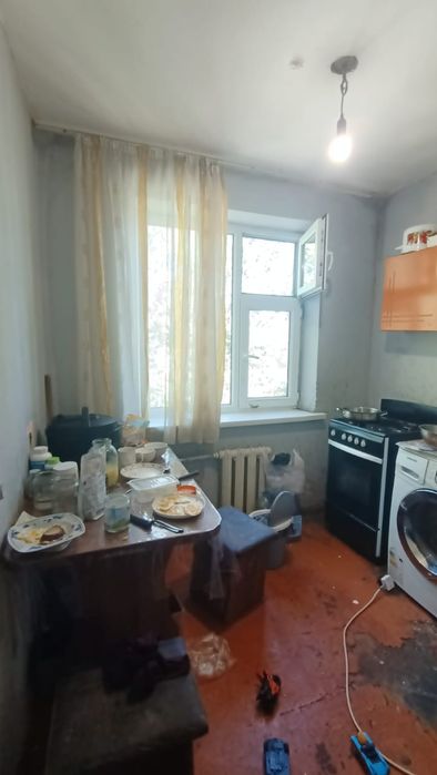 Продаётся 2х ком. кв. в 7мкр дом 13