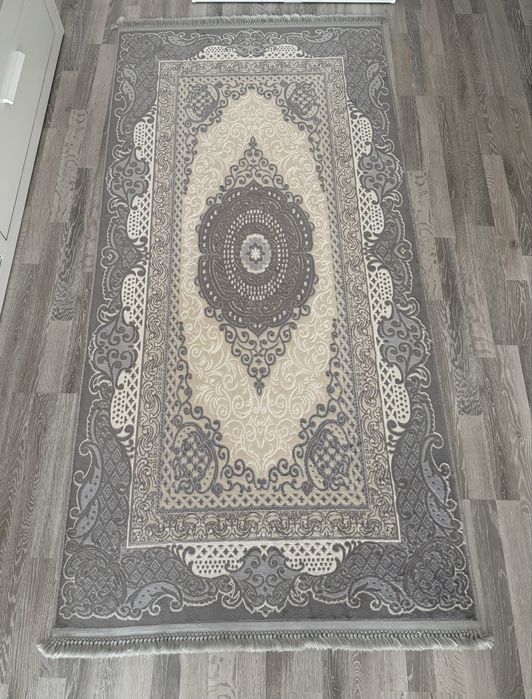 Продам ковры срочно