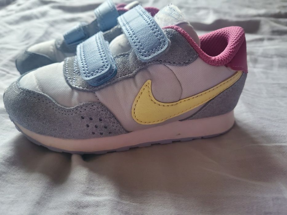 Nike бебе маратонки