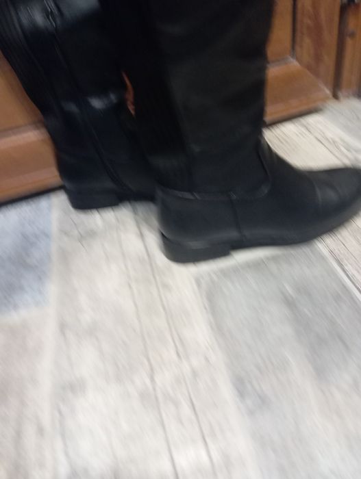 Високи ботуши черни и подарък чанта