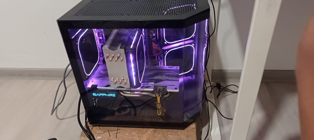 Calculator Gaming Xeon E5-2698 V3( PESTE i7 8700), 32GB DDR4, NVME 512GB + 500GB HDD, video Sapphire Radeon RX 580 NITRO+ 8GB GDDR5 256-bit