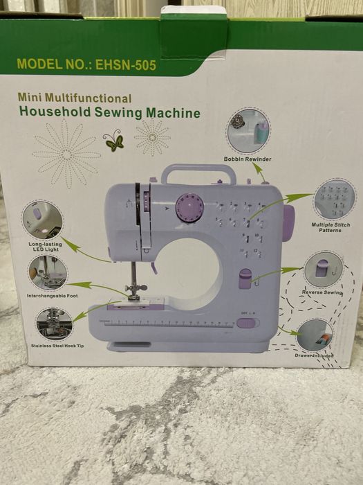 Ручная швейная машинка не использованная новая