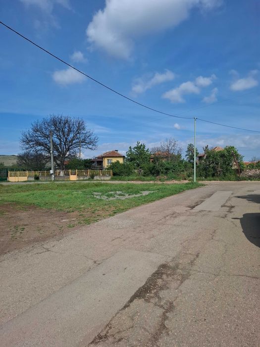 Продава УПИ в с. Друган