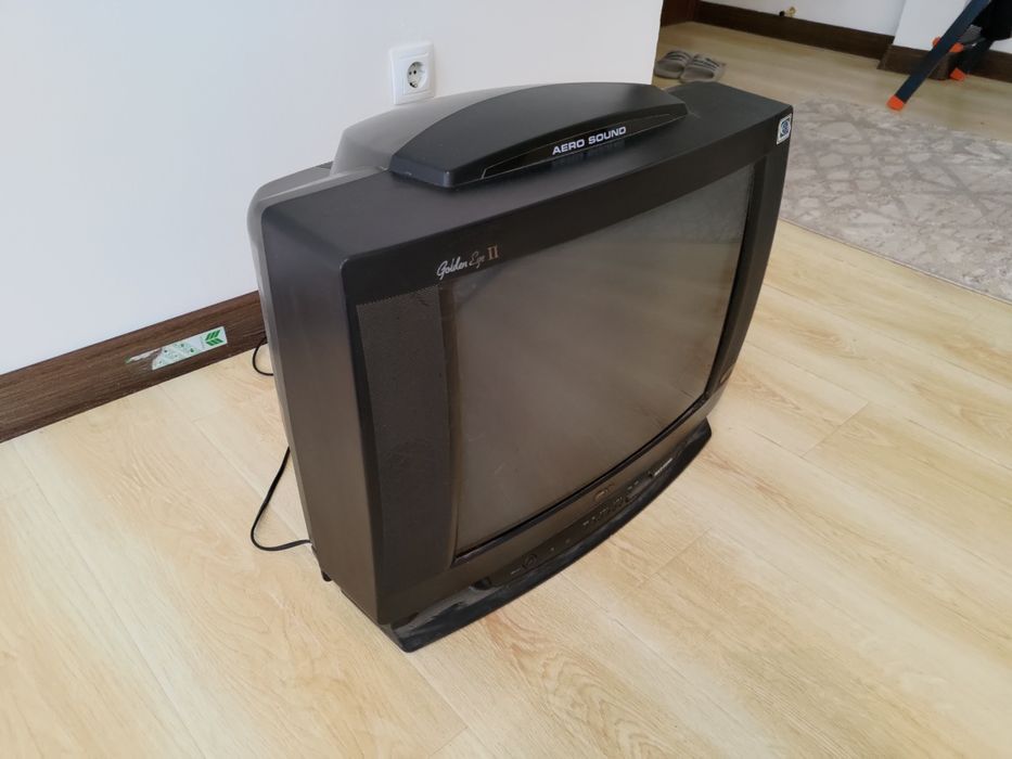 LG Golden Eye II, 20 дюймов(50 см)