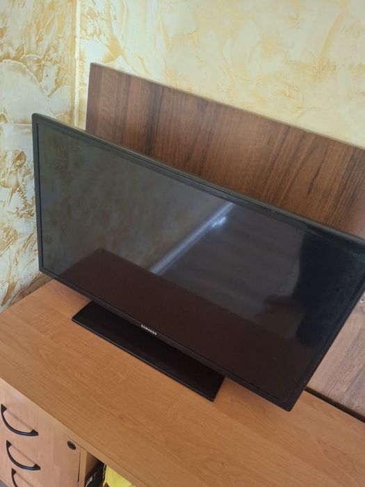 Телевизор samsung