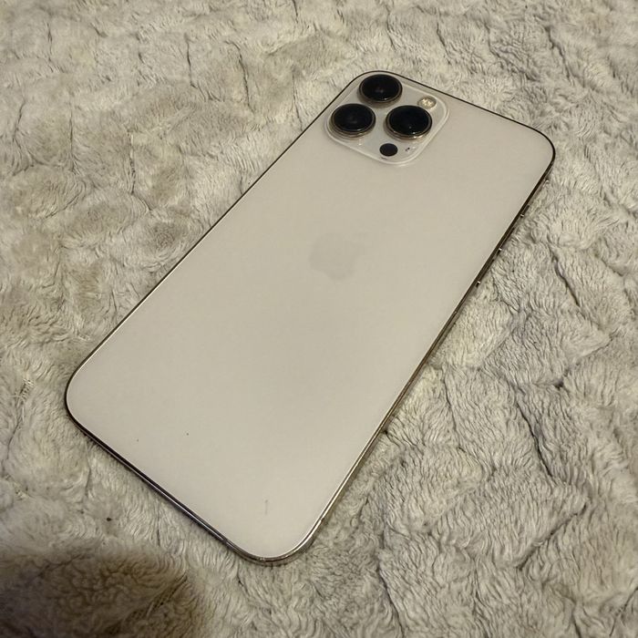 Iphone 13 PRO MAX, 256GB, Gold, Starea bateriei 81%